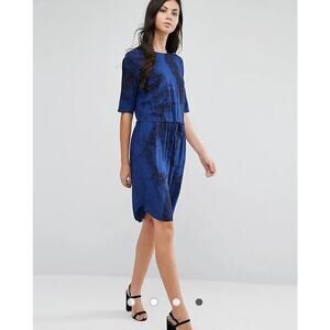 YAS Elisa Dress In Marble Print size small